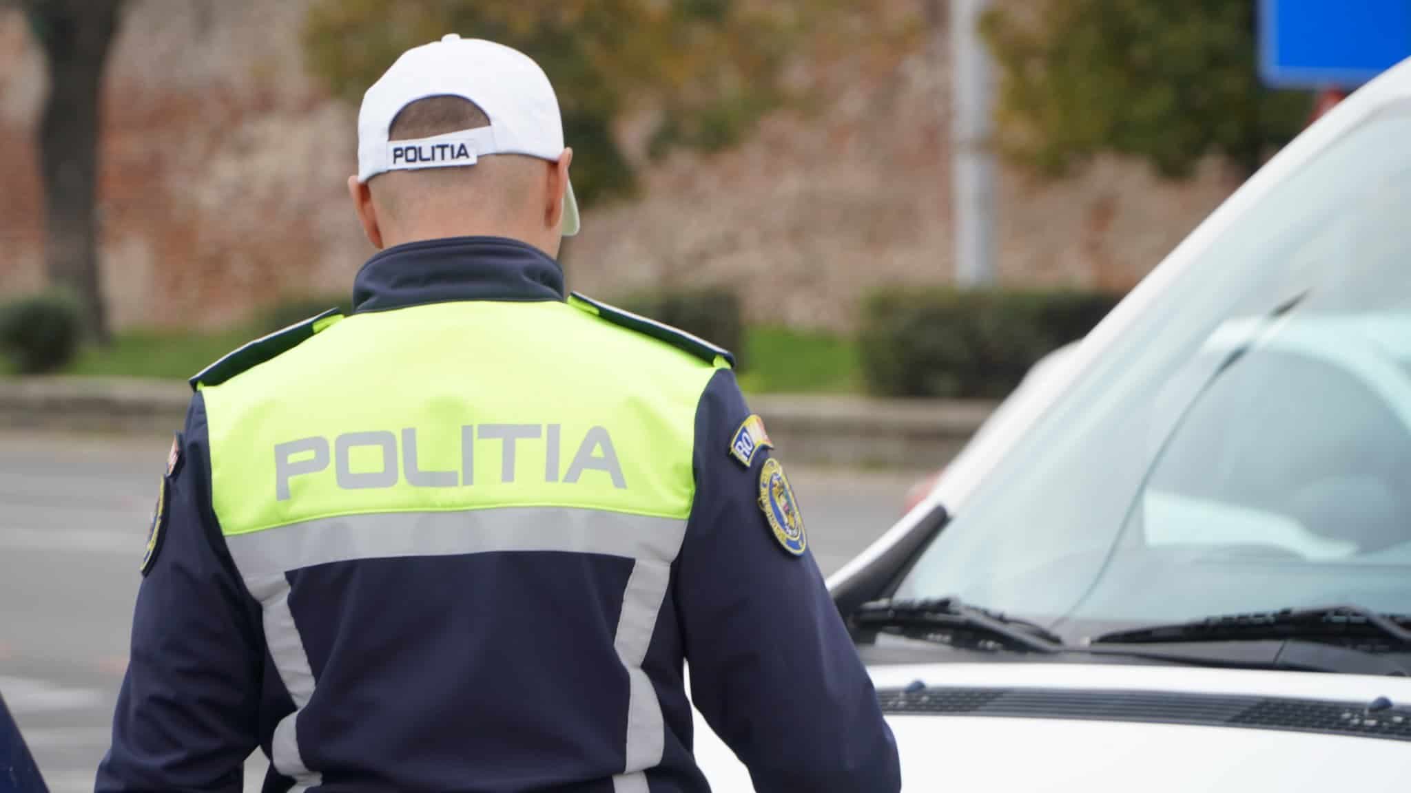 Sibian proaspăt ieșit din închisoare, prins beat și fără permis la volan. Socrul a venit să îi mituiască pe polițiști