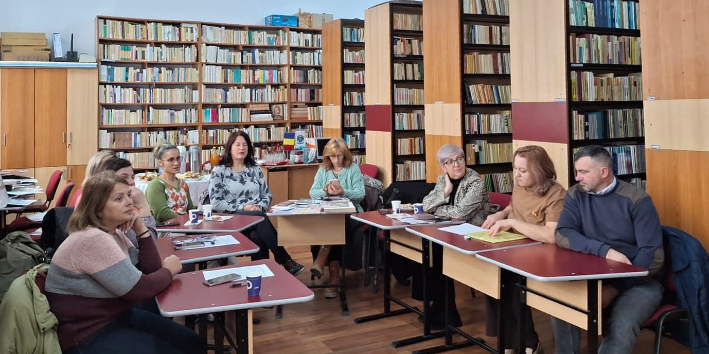 Peste 1.500 de bibliotecari din România riscă să-și piardă locul de muncă