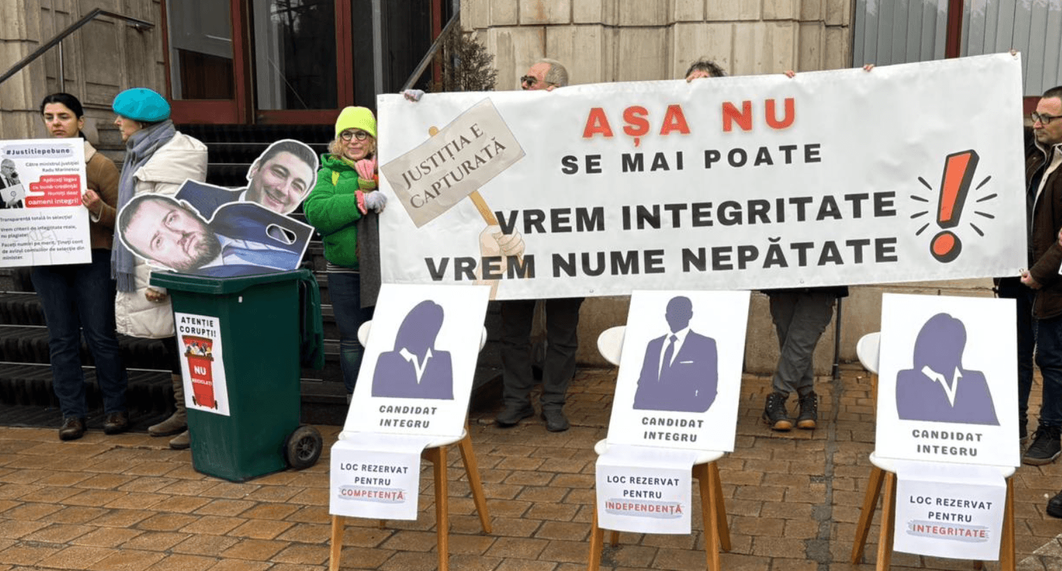 Protest la Ministerul Justiției: se cere ca șefii de parchete să fie „nepătați”, dar și transparență totală